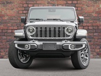 Only 17 Miles! This Jeep Wrangler has a trusty Regular Unleaded V-6 3.6 L/220 engine powering this A... (image 1)