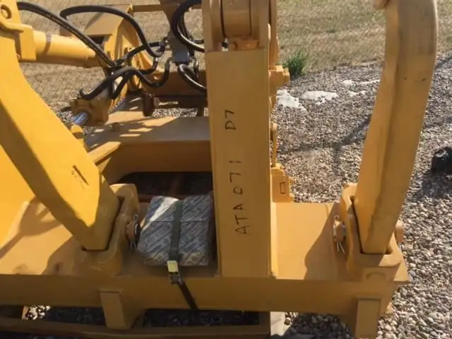 2024 CAT D7 dozer multi shank ripper New CAT D7 dozer multi shan in Heavy Equipment in Lethbridge - Image 4