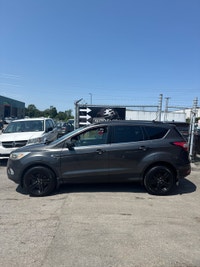 Auto Global - Montréal 2018 Ford Escape Navigation Caméra de Recule Détecteurs Pare Choc Arr Sieges... (image 9)
