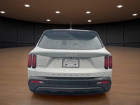 Price includes $1,000 finance credit. Price does not include fees or taxes. The 2022 Kia Sorento 2.5... (image 6)
