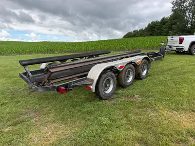 Tri Axle boat trailer 3 3500lb axles had 32' boat on it ...