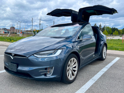 2018 Tesla Model X 100D - All Wheel Drive - 7 Passengers