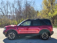 4x4 Drivetrain for versatile terrain handling - Leather Interior for premium comfort - Lane Departur... (image 2)