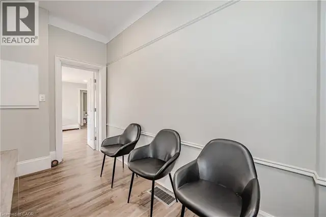 492 LOCUST Street Unit# 1 Burlington, Ontario in Commercial & Office Space for Rent in Oakville / Halton Region - Image 8