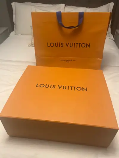 Louis Vuitton On The Go Medium-Turtledove, View more