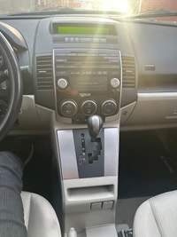 2010 Mazda 5 Grand Touring Year: 2017 Make: Mazda Model: Mazda 5 Mileage: 153,809 Km Transmission: A... (image 7)