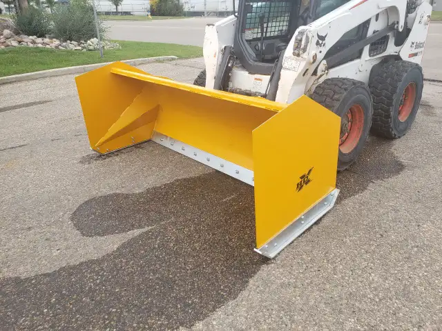 Heavy-Duty Skid Steer Snow Pushing Box Blade 7–10 FT in Heavy Equipment Parts & Accessories in Prince Albert - Image 5