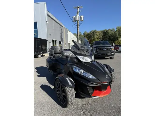 2016 Can-Am SPYDER RT-S SPECIAL SERIES SAVE $1000 RABAIS in Street, Cruisers & Choppers in Ottawa - Image 2