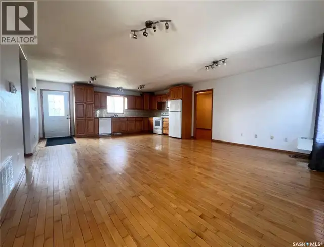 349 10th AVENUE NW Swift Current, Saskatchewan in Houses for Sale in Swift Current - Image 15