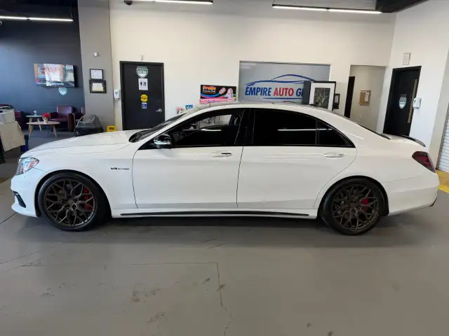 2015 Mercedes Benz S Class 4MATIC in Cars & Trucks in London - Image 4