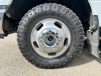 Powerful 6.7L V-8 Turbo Diesel engine - 4x4 drive for Canadian terrains - Comprehensive safety featu... (image 2)