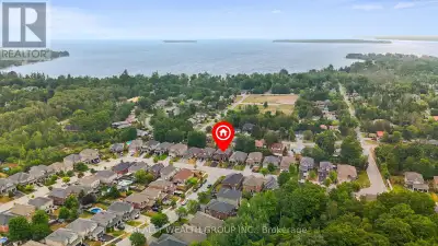 Welcome to this stunning 5-bedroom family home nestled in a sought-after neighbourhood just steps fr...