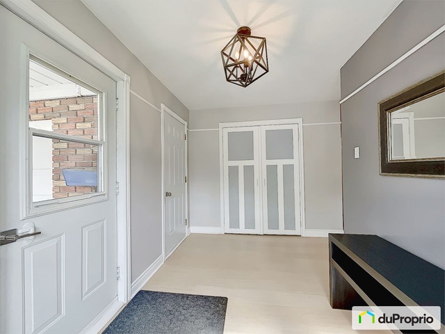 $549,995 - Bungalow for sale in St-Cesaire — photo 2