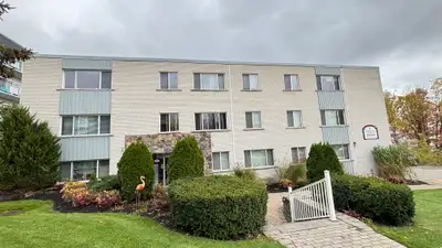 1 Bedroom Suites - Available Now! - $1,700/Month (ALL INCLUSIVE) - Heat, Hydro & Water Included! - $...