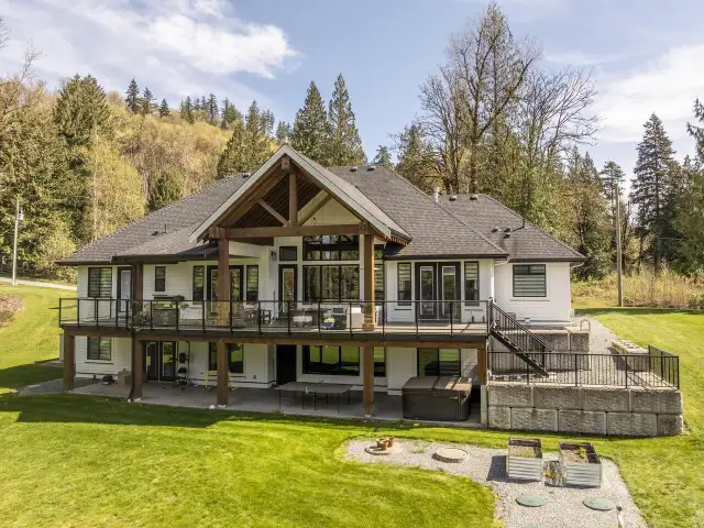9409 ERICKSON STREET Mission, British Columbia in Houses for Sale in Mission - Image 3
