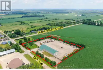 +/- 13,800 sf Industrial/Commercial freestanding building, with a very useful configuration includin...