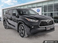 * All-wheel drive (AWD) * SofTex synthetic leather-trimmed seats * 10-way power-adjustable driver's... (image 6)