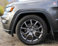 Meet the 2019 Jeep Grand Cherokee Trailhawk, a rugged Brown SUV with an impressive 4x4 drivetrain, b... (image 5)