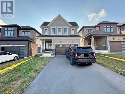 35 SANTOS Drive Caledonia, Ontario
