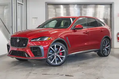 Jaguar F-PACE P550 AWD SVR 2022: - Extérieur métallisé rouge FIRENZE avec intérieur en cuir et daim...
