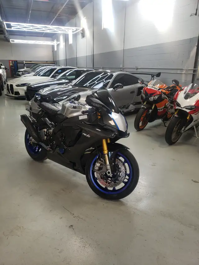Yamaha YZF-R1M | PURE PERFORMANCE ⏱️ in Sport Bikes in Oakville / Halton Region - Image 2