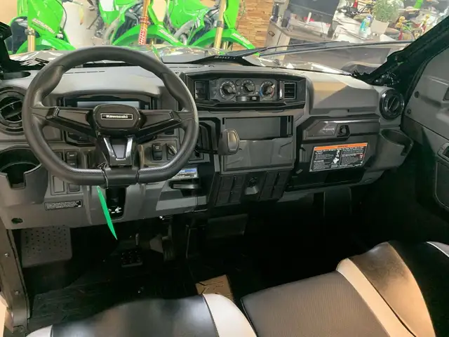 2025 Kawasaki Ridge HVAC HVAC DELUXE XR CAB MODEL WITH HEAT/AC D in ATVs in Guelph - Image 17
