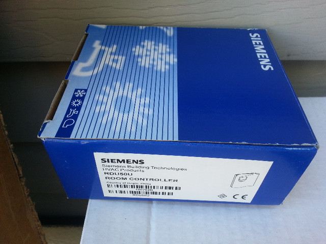 Brand New Sealed Siemens RDU50U Temperature Controller White in Other Business & Industrial in City of Toronto - Image 2
