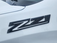 5.3L V8 | Z71 OFF ROAD PACKAGE | HEATED FRONT BUCKET SEATS | HEATED STEERING WHEEL | LEATHER | BOSE... (image 5)