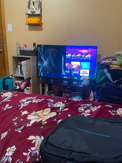 Broken 40 inch philip TV, View more