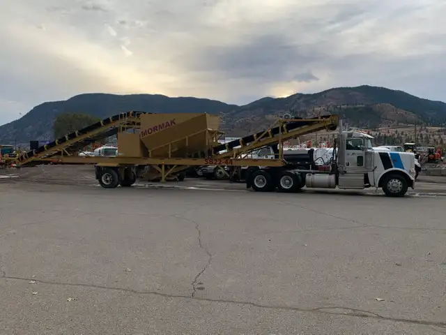 Professional Class 1 Driver in Drivers & Security in Delta/Surrey/Langley - Image 13