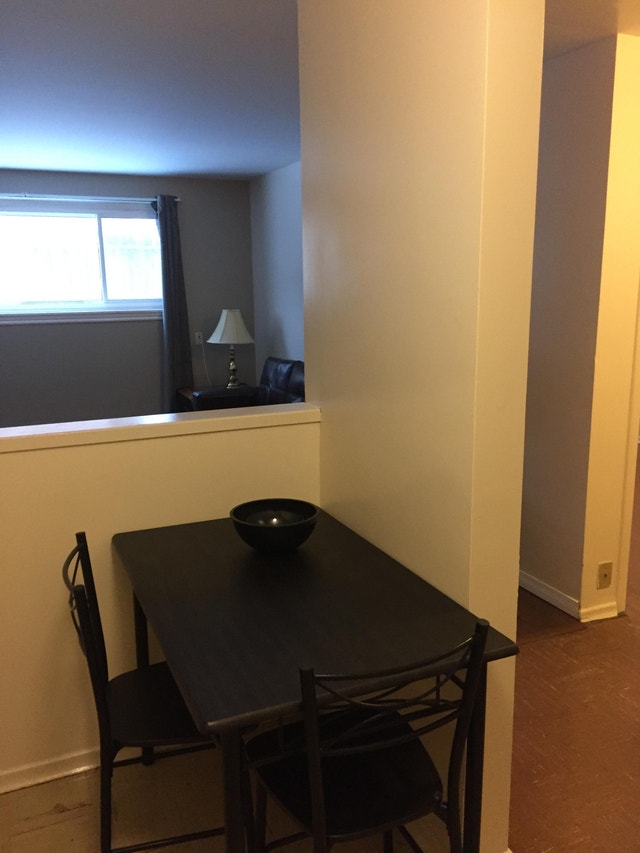 Furnished 1 bedroom available for short/long term lease! Long Term Rentals Sarnia Kijiji