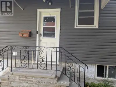 Be the first to live in this fully renovated, bright, and modern one bedroom apartment. Designed wit...