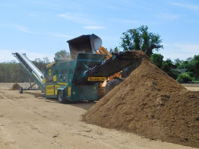 Revolver Trommel Screener- topsoil,gravel,sand in Heavy Equipment in Fredericton - Image 3