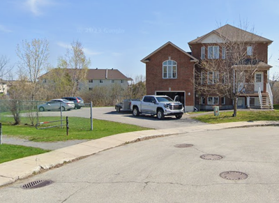 GRAND Rare Appt à louer/rent Plateau Hull Sept (1er étage, 1st floor) 1745$ / 1 parking (English ver...