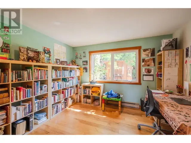 830 Three Mile Road Penticton, British Columbia in Houses for Sale in Penticton - Image 35