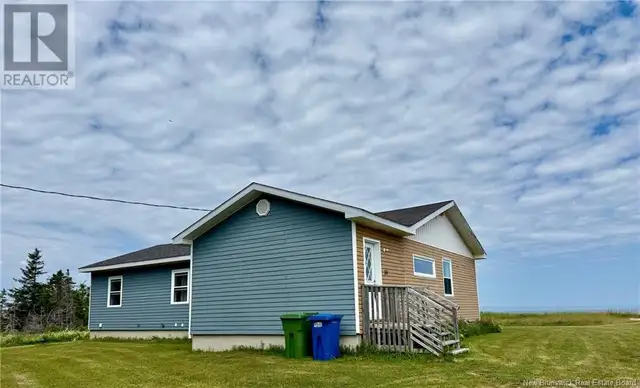 59 Rue Jean-Louis Petit-Shippagan, New Brunswick in Houses for Sale in Miramichi - Image 5