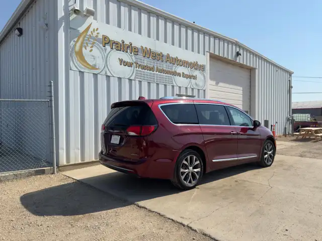 2017 Chrysler Pacifica Limited 7 Passenger | Command Start | Pow561999841036216324