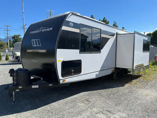 2026 Forest River VIBE in Travel Trailers & Campers in Terrace - Image 6