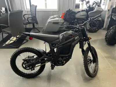 TALARIA STING MX5 PRO: ELECTRIC POWER MEETS OFF-ROAD DOMINANCE Unleash the thrill of silent, torque-...
