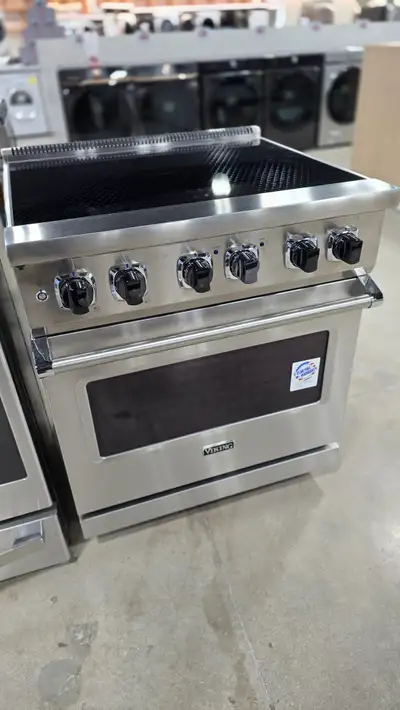 Viking 30-inch 5 Series Induction Range - CVIR53024BSS, View more