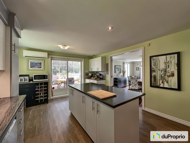 $689,000 - Bungalow for sale in St-Joseph-Du-Lac — photo 2