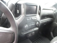Built to handle hard work and daily driving with equal ease, this 2020 Chevrolet Silverado 1500 Cust... (image 5)