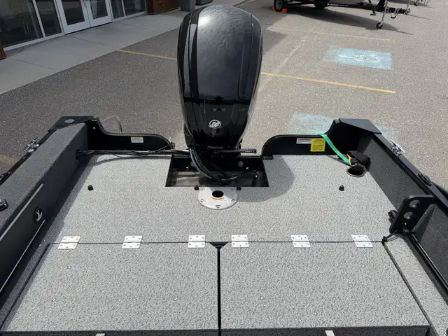 2023 Legend 16 XTE SC Sport Pre-Owned Fishing Boat in Powerboats & Motorboats in Sudbury - Image 23