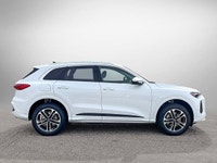 Only 90 Miles! This Audi Q5 boasts a Intercooled Turbo Premium Unleaded I-4 2.0 L/121 engine powerin... (image 3)
