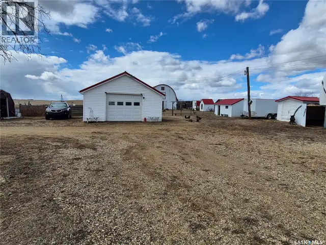 Kayville Acreage Kayville, Saskatchewan in Houses for Sale in Moose Jaw - Image 4