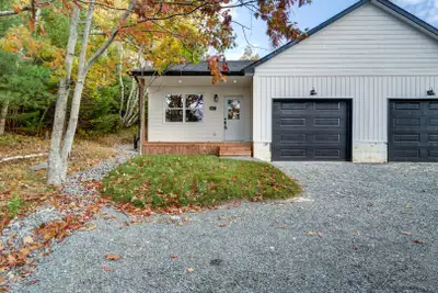 Newer 3-bedroom semi detached home located on the end of a quiet cul-de-sac in Enfield. Close to ame...