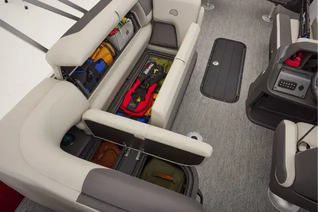 2026 Sun Tracker Fishin' Barge 22 XP3 TRITOON-pontoon boat in Powerboats & Motorboats in Vernon - Image 26