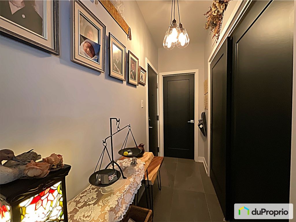 $484,900 - Condominium for sale in Terrebonne (Terrebonne) — photo 2