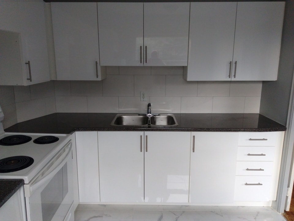 ETOBICOKE 2 BDRM 202 THE WEST MALL 4