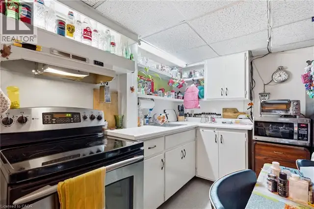 103 MARLBOROUGH Avenue Kitchener, Ontario in Houses for Sale in Kitchener / Waterloo - Image 32